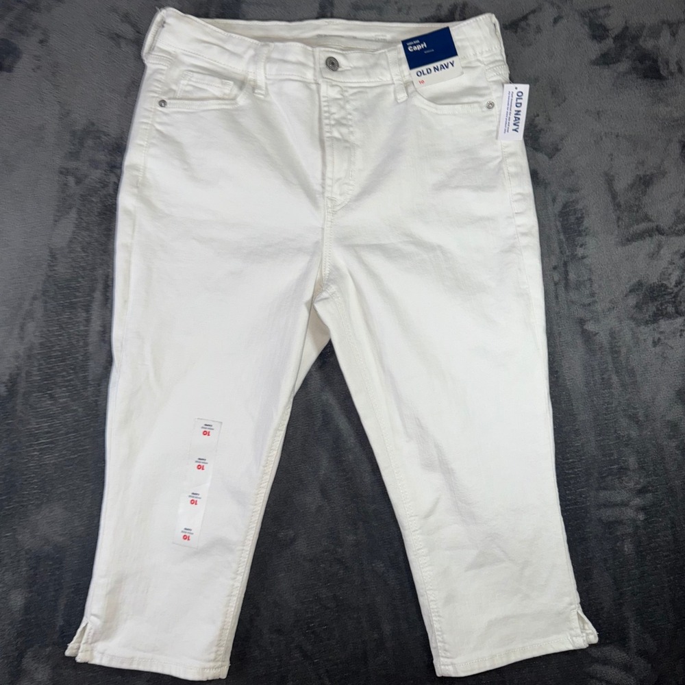 NWT Womens 10 Old Navy Capri Pants White New High-Rise Secret Smooth Denim
